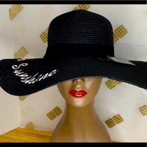 Ladies Large Straw Hat
